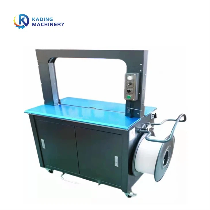 Karbikasti pakkimismasin